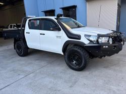 2019 Toyota
Hilux SR