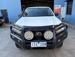 2019 Toyota
Hilux SR
