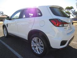 2024 Mitsubishi
ASX ES
