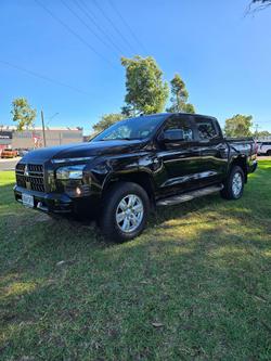 2024 Mitsubishi
Triton GLX+