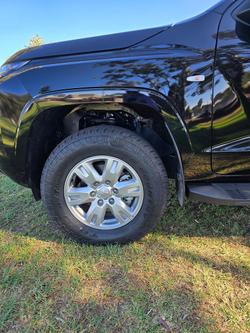 2024 Mitsubishi
Triton GLX+