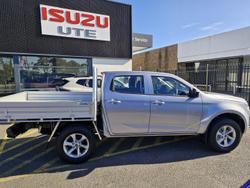2025 Isuzu
D-MAX LS-M