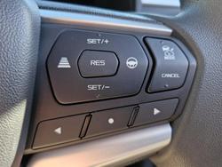 2025 Isuzu
D-MAX LS-M