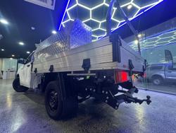 2019 Toyota
Hilux Workmate