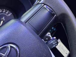 2019 Toyota
Hilux Workmate