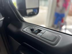 2025 Ford
                Tourneo Titanium X