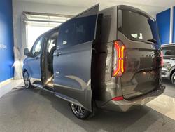 2025 Ford
                Tourneo Titanium X