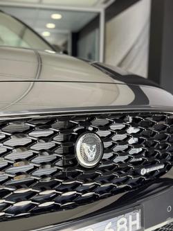 2024 Jaguar
                E-PACE P250 R-Dynamic SE