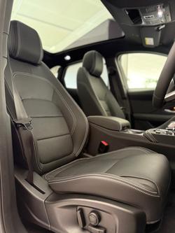 2024 Jaguar
                E-PACE P250 R-Dynamic SE