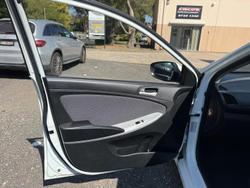 2012 Hyundai Accent Active RB Crystal White