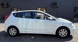 2012 Hyundai Accent Active RB Crystal White