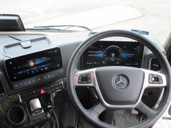 2024 Mercedes-Benz Actros 2658 white