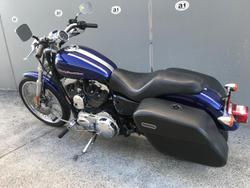 2005 Harley-Davidson
                1200 Custom (XL1200C) 