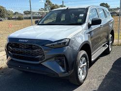 2025 Isuzu
MU-X LS-M