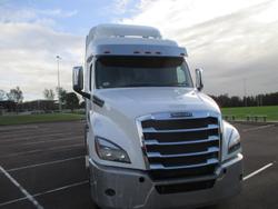 2025 Freightliner Cascadia 126 white