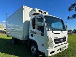 2017 Hyundai Mighty EX4 Chiller White