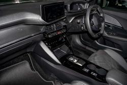 2025 Peugeot 2008 GT Hybrid