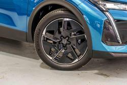 2024 Peugeot 408 GT Premium Hybrid