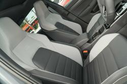 2025 Volkswagen Golf 110TSI R-Line