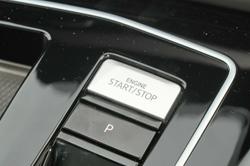 2025 Volkswagen Golf 110TSI R-Line