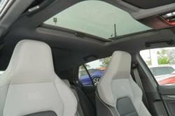 2025 Volkswagen Golf 110TSI R-Line