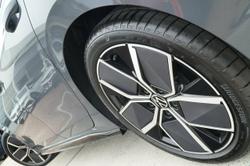 2025 Volkswagen Golf 110TSI R-Line