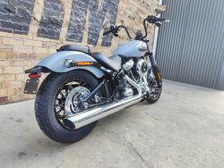 2025 HARLEY-DAVIDSON STREET BOB 117 (FXBB) ROAD GREY