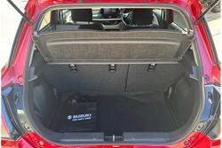 2024 Suzuki
Swift Hybrid Plus
