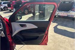 2024 Suzuki
Swift Hybrid Plus