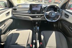 2024 Suzuki
Swift Hybrid Plus