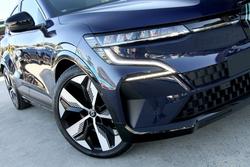 2023 Renault
                Megane E-Tech Techno EV60