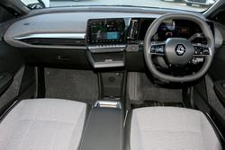 2023 Renault
                Megane E-Tech Techno EV60
