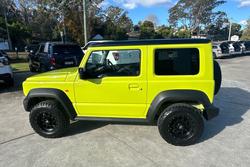 2024 Suzuki
Jimny GLX
