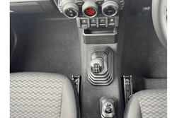 2024 Suzuki
Jimny GLX