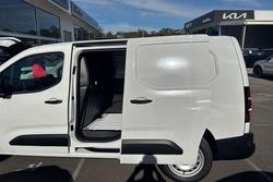 2024 Peugeot Partner Pro