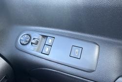 2024 Peugeot
Partner Pro