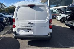 2024 Peugeot Partner Pro