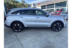2024 Kia
Sorento HEV GT-Line