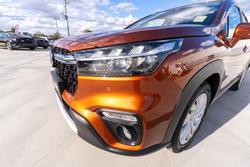 2023 Suzuki S-Cross GL+