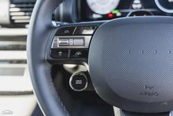 2025 Hyundai
                INSTER Cross
