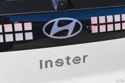 2025 Hyundai
                INSTER Cross