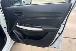 2023 Suzuki
Swift GL