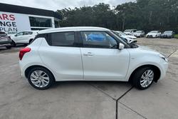 2023 Suzuki
Swift GL