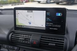 2025 Hyundai
                INSTER Cross