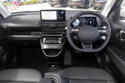 2025 Hyundai
                INSTER Cross