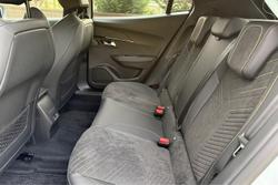 2024 Peugeot 2008 GT Hybrid