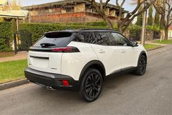 2024 Peugeot 2008 GT Hybrid