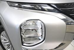 2023 Mitsubishi
Outlander LS