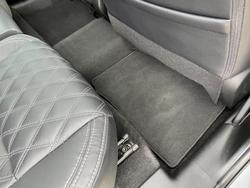 2022 Mitsubishi
Outlander PHEV Exceed