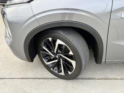 2022 Mitsubishi
Outlander PHEV Exceed